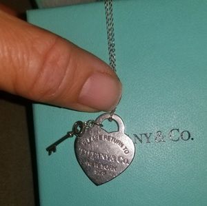 Return to Tiffany tag and key pendant and chain